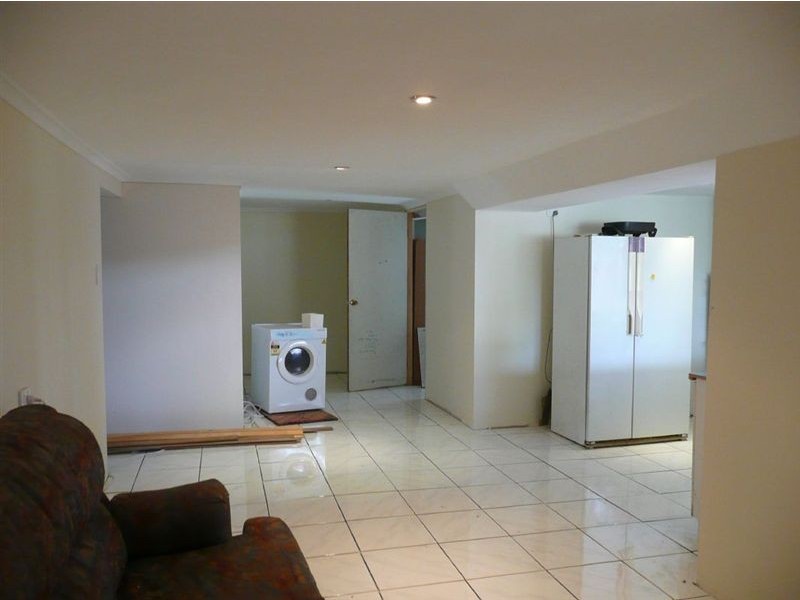 3 Hazel Place, Beenleigh QLD 4207