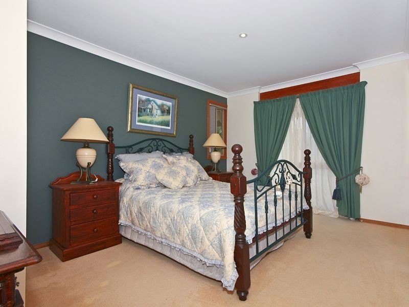 30 Holyrood Rd, Maudsland QLD 4210