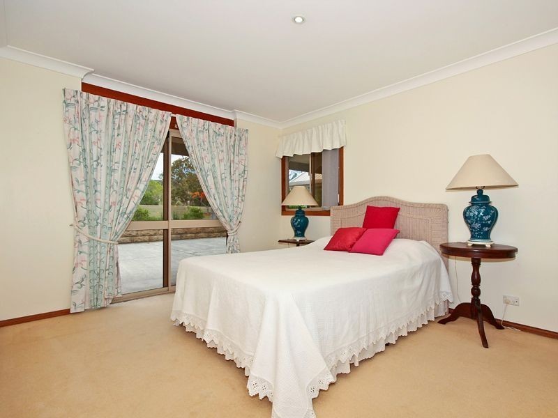 30 Holyrood Rd, Maudsland QLD 4210