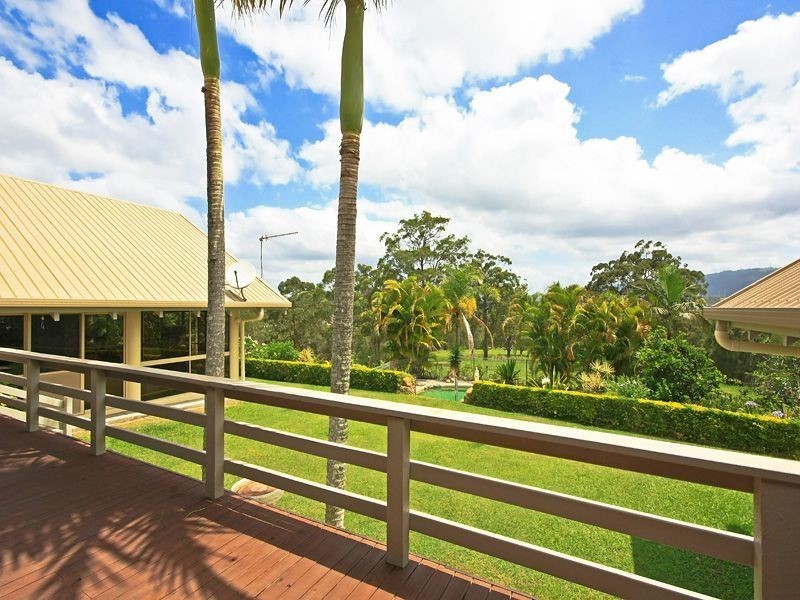 30 Holyrood Rd, Maudsland QLD 4210