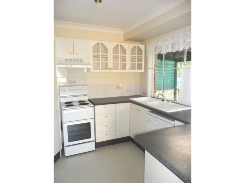 11 Natone Ct, Edens Landing QLD 4207