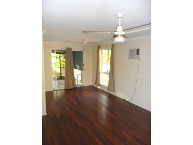 11 Natone Ct, Edens Landing QLD 4207