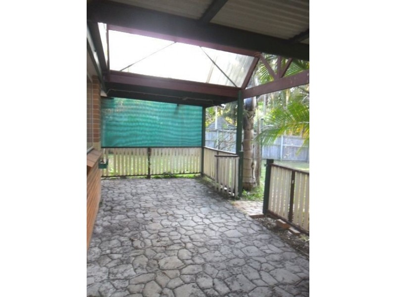 11 Natone Ct, Edens Landing QLD 4207