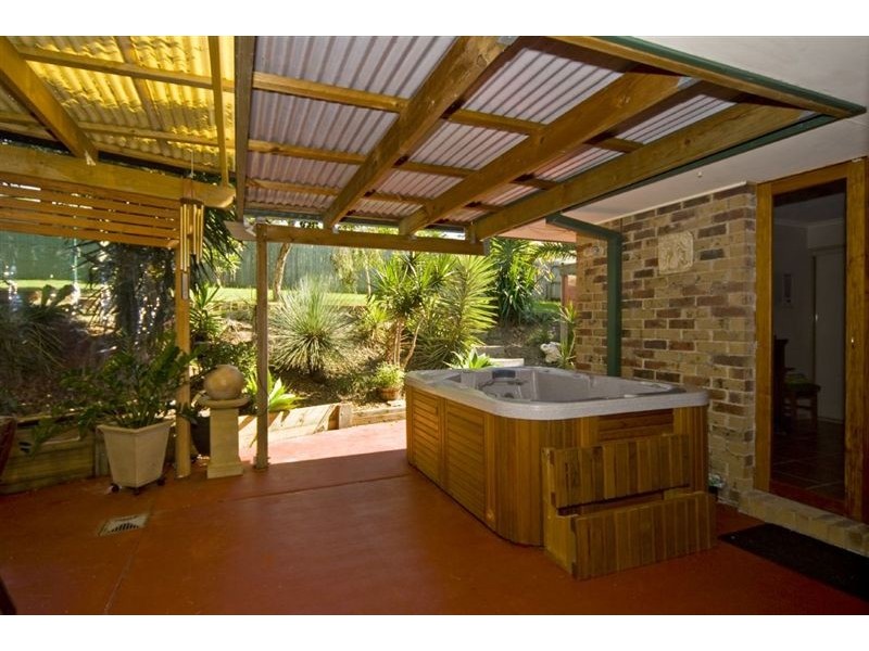 209 Mt Warren Bvd, Mount Warren Park QLD 4207