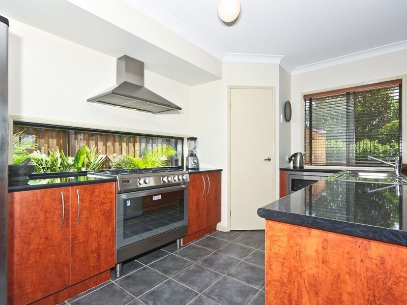 6 Greenleaf Street, Upper Coomera QLD 4209