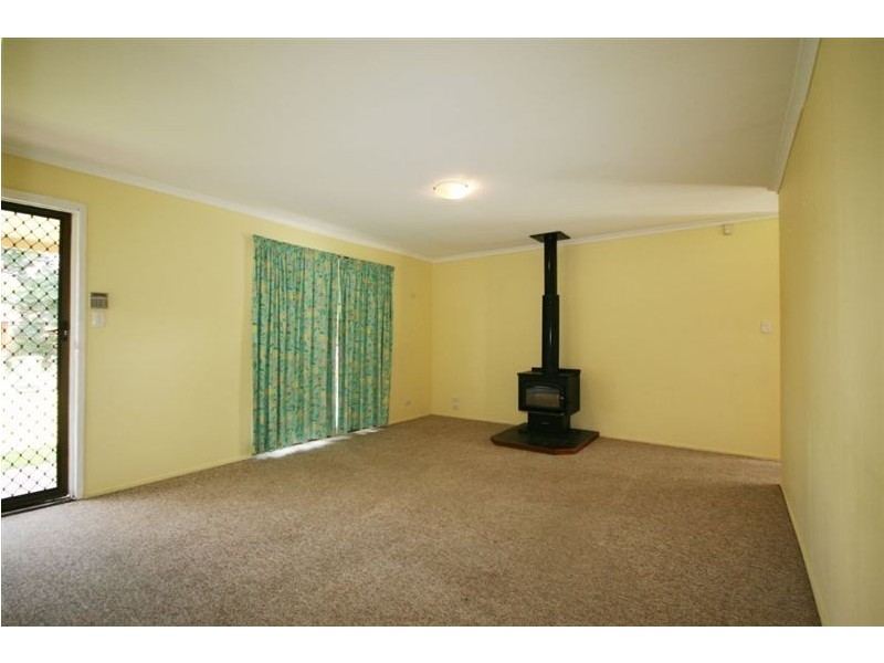 22 Glendevon Cres, Mount Warren Park QLD 4207