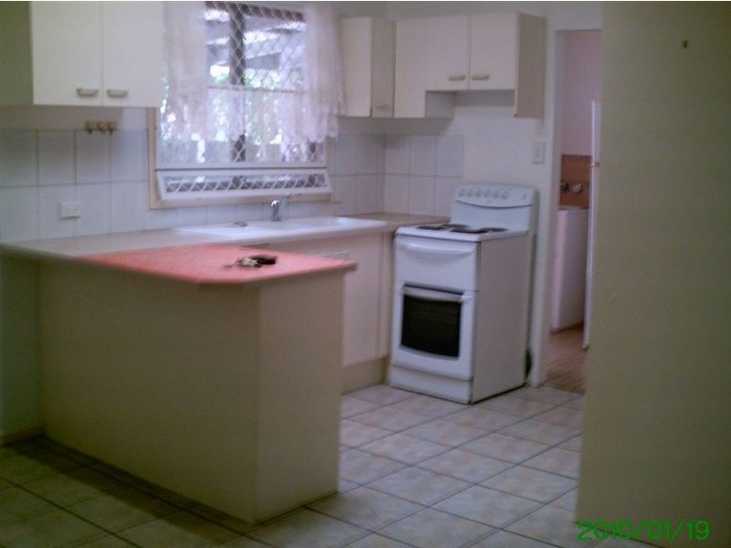 9 Pine Avenue, Beenleigh QLD 4207