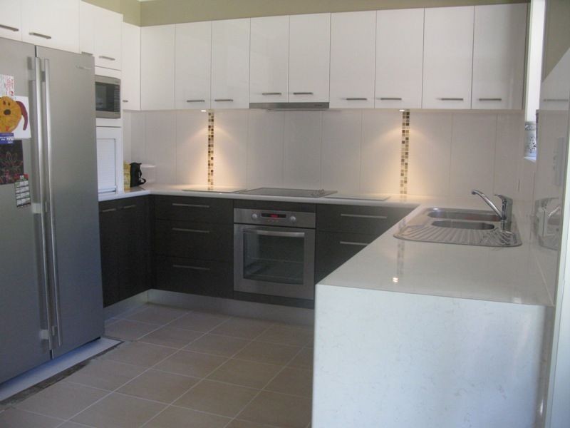 16 DENKMANN CRT, Windaroo QLD 4207