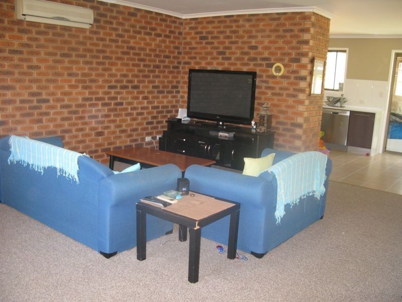 16 DENKMANN CRT, Windaroo QLD 4207