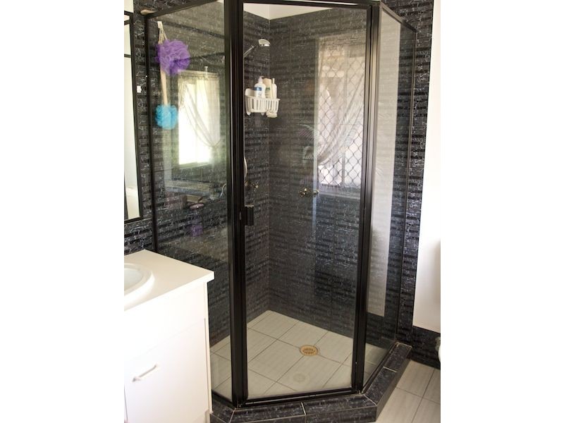 59 Kaiser Dr, Windaroo QLD 4207