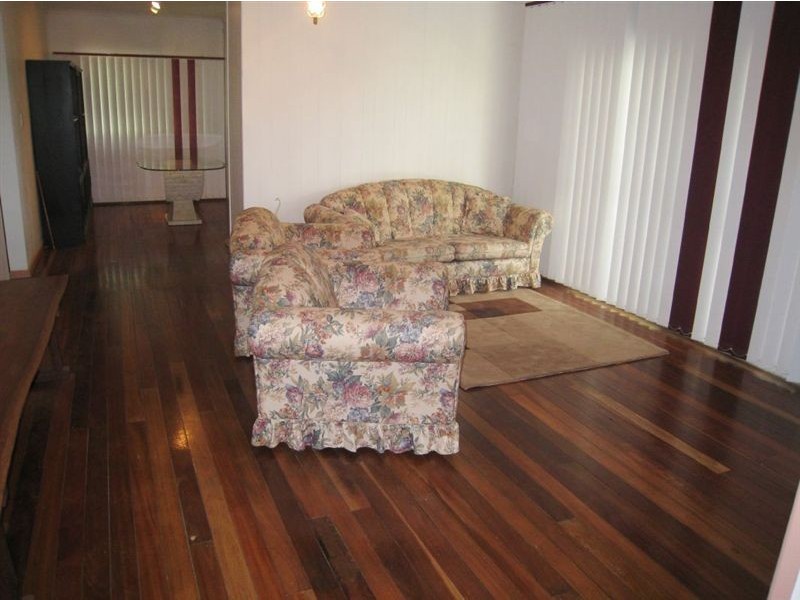 535 Stanmore Rd, Luscombe QLD 4207