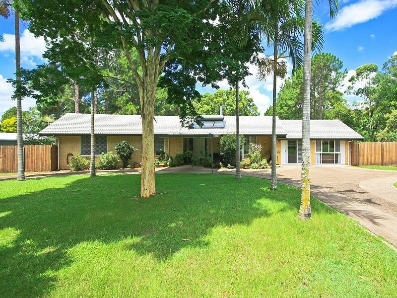 9 Pinelands Street, Loganlea QLD 4131