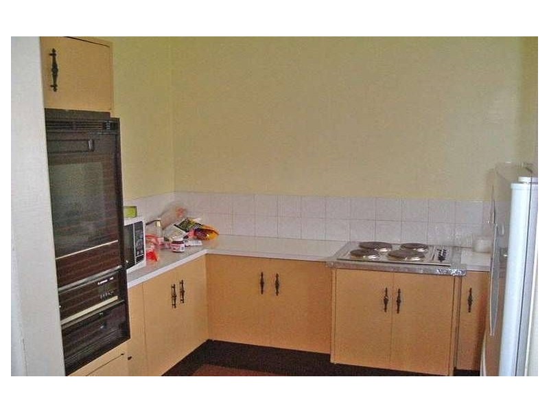 197 Station Rd, Woodridge QLD 4114