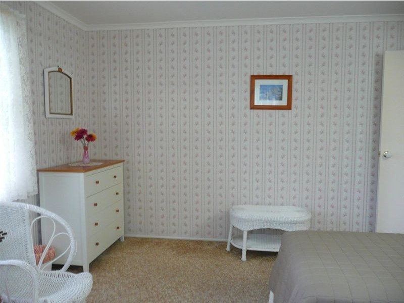 18 Grove Road, Holmview QLD 4207