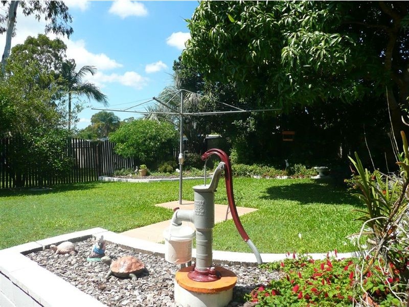 18 Grove Road, Holmview QLD 4207