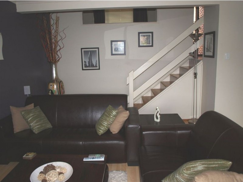 6/1 Delanty Court, Edens Landing QLD 4207