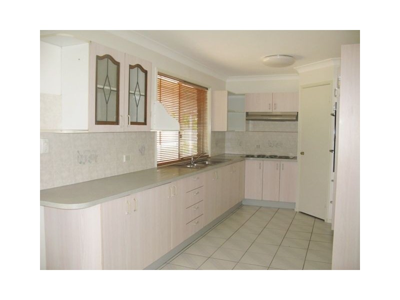 193 Castile Crescent, Edens Landing QLD 4207