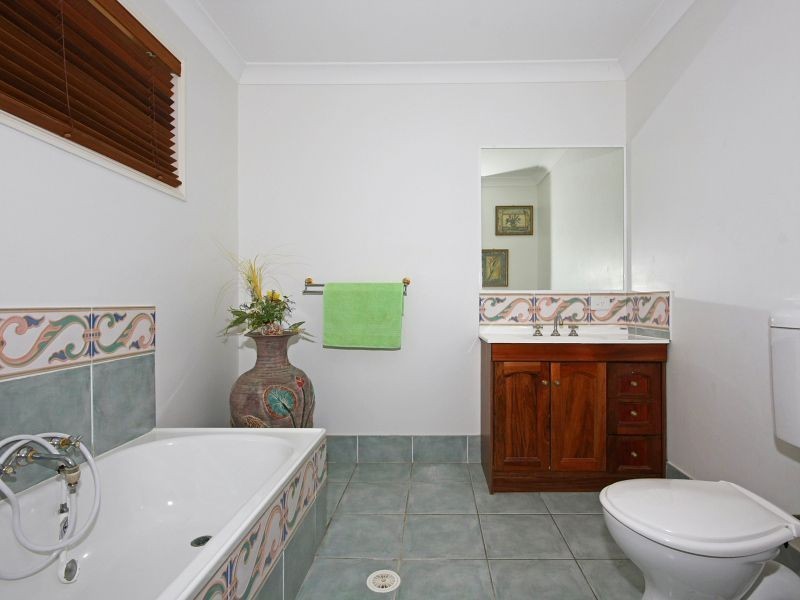 19 Jacqueline Road, Buccan QLD 4207