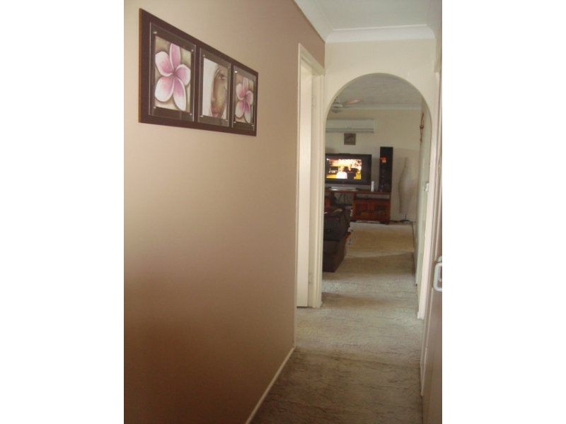 19 Yorkshire Crescent, Mount Warren Park QLD 4207