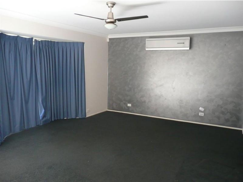 26 Harding Bvd, Mount Warren Park QLD 4207