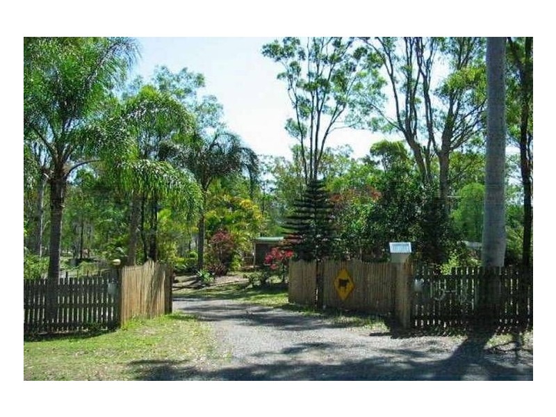 15 Sharton Ave, Buccan QLD 4207