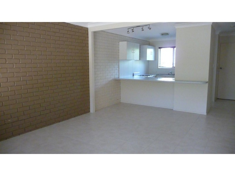 2/20 Pine Av, Beenleigh QLD 4207