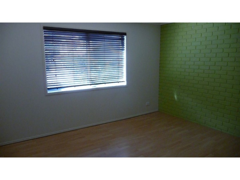 2/20 Pine Av, Beenleigh QLD 4207