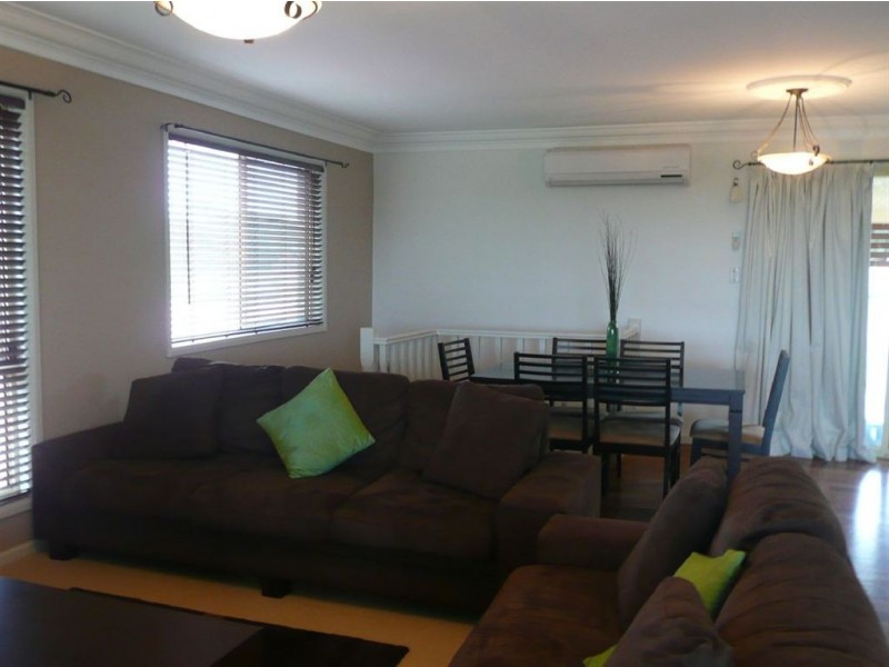 3 Buckley Street, Edens Landing QLD 4207