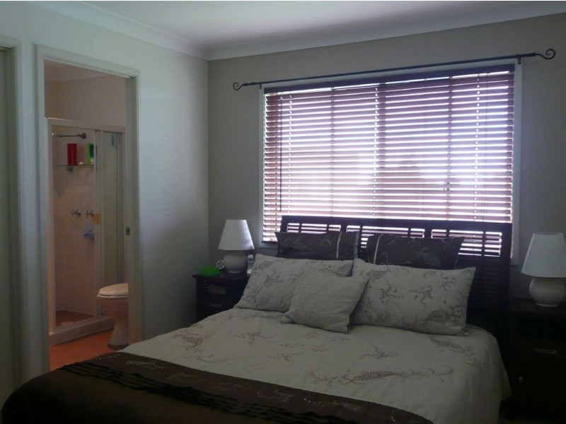 3 Buckley Street, Edens Landing QLD 4207