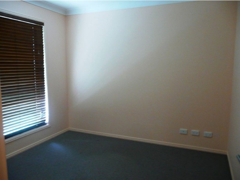 13 Shelley Av, Mount Warren Park QLD 4207