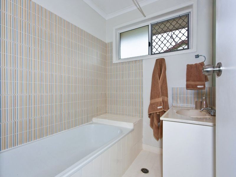 44 Maurice Ct, Eagleby QLD 4207