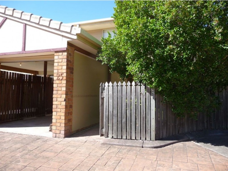 25/26 Pine Ave, Beenleigh QLD 4207