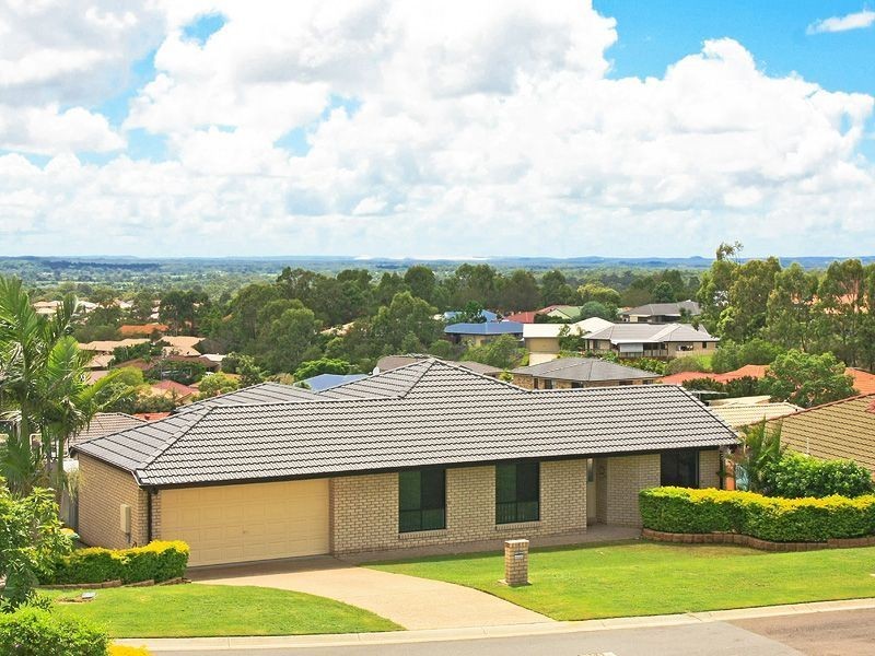 3 Barnhill Tce, Edens Landing QLD 4207