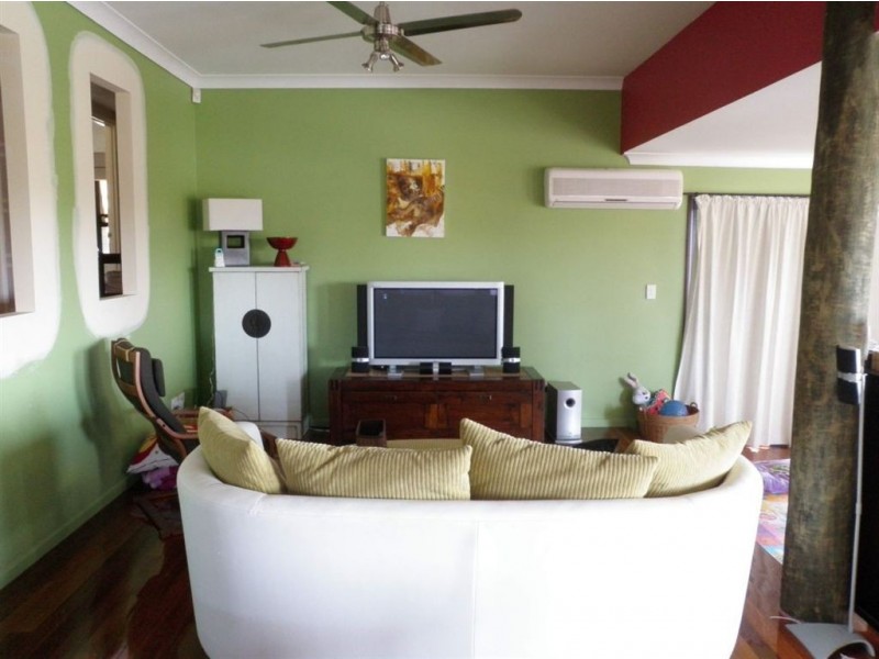 11 Vromans Court, Edens Landing QLD 4207