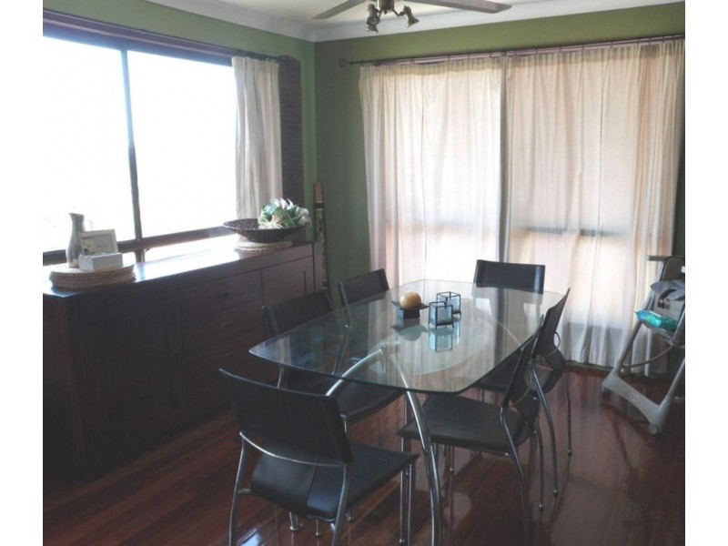 11 Vromans Court, Edens Landing QLD 4207