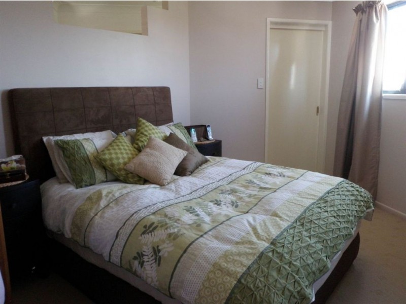 11 Vromans Court, Edens Landing QLD 4207