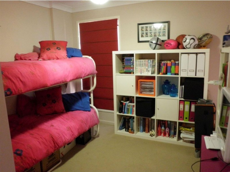 11 Vromans Court, Edens Landing QLD 4207