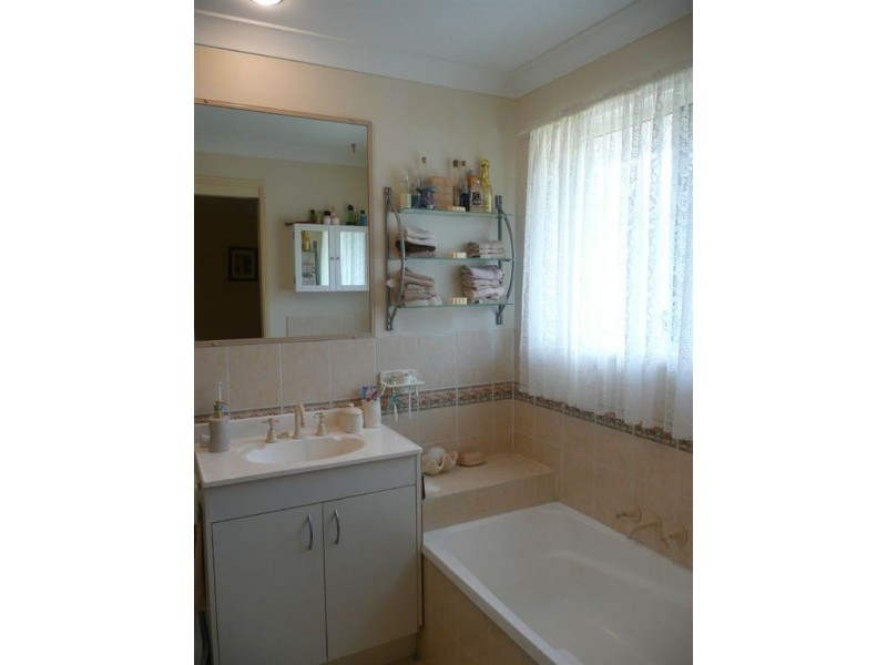 51 Kummara Rd, Edens Landing QLD 4207