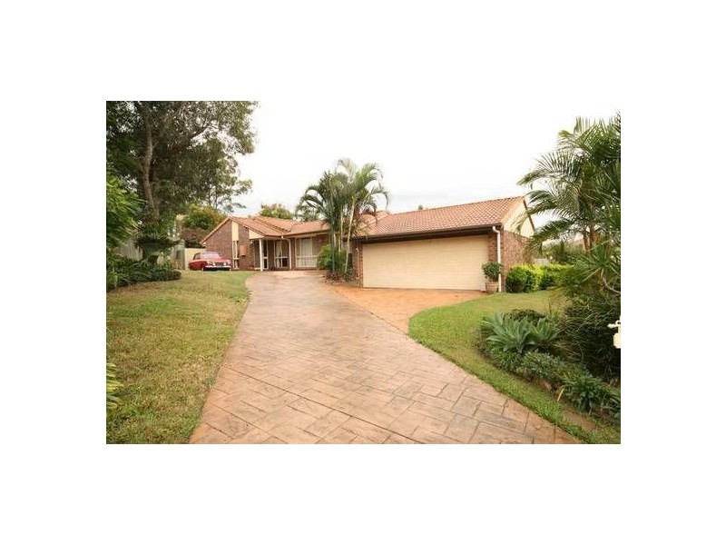 3 Minnie Place, Windaroo QLD 4207