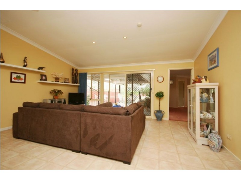 3 Minnie Place, Windaroo QLD 4207
