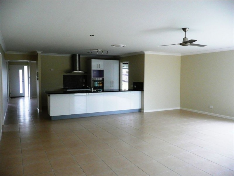 7 Sargeant Ct, Beenleigh QLD 4207