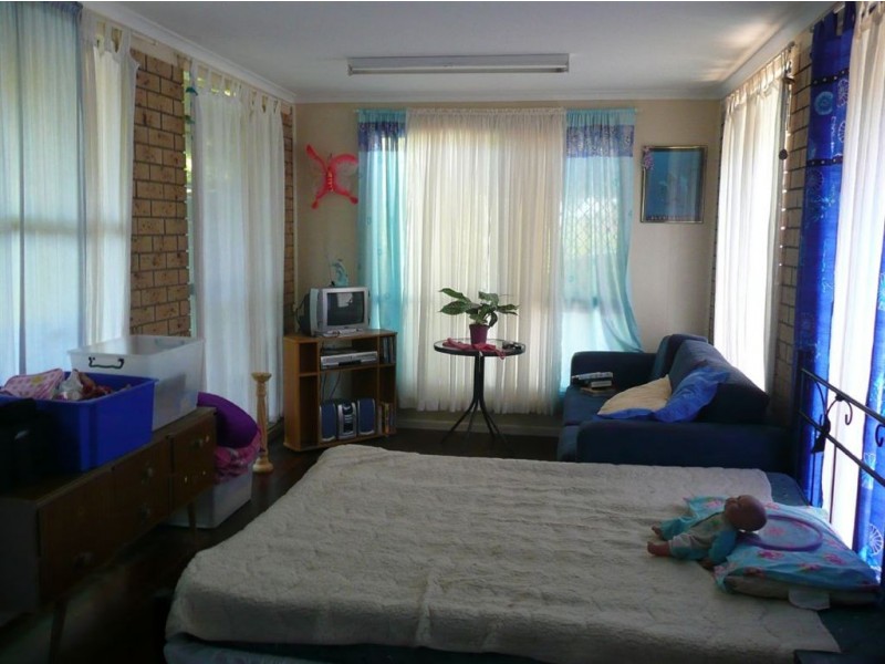 23 Schweitzer Street, Mount Warren Park QLD 4207