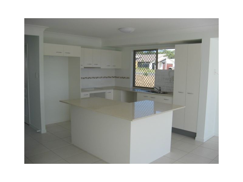 29 Peppertree Drive, Holmview QLD 4207