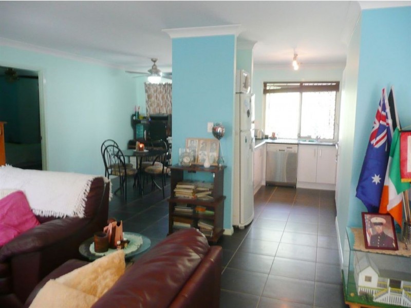 21 Shelley Ave, Mount Warren Park QLD 4207