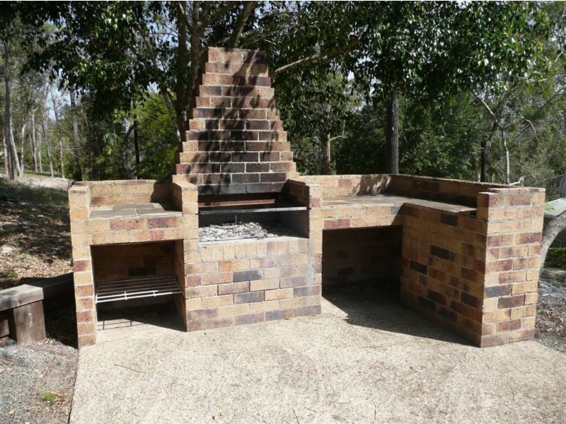 61 Sheree Ct, Buccan QLD 4207