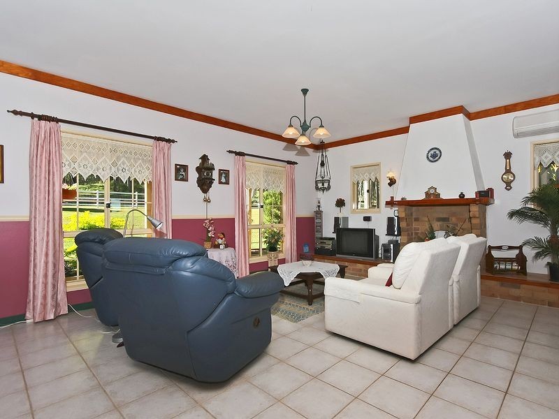 14 Buena Vista Drive, Logan Village QLD 4207