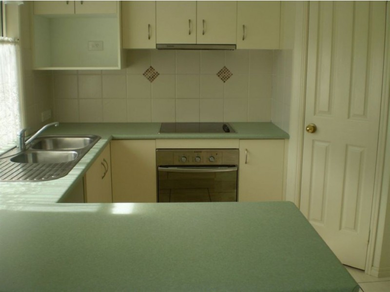 7 Kings Row, Edens Landing QLD 4207