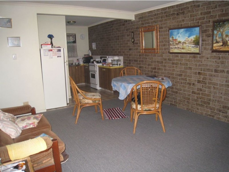 2/6 Conoble Ct, Eagleby QLD 4207