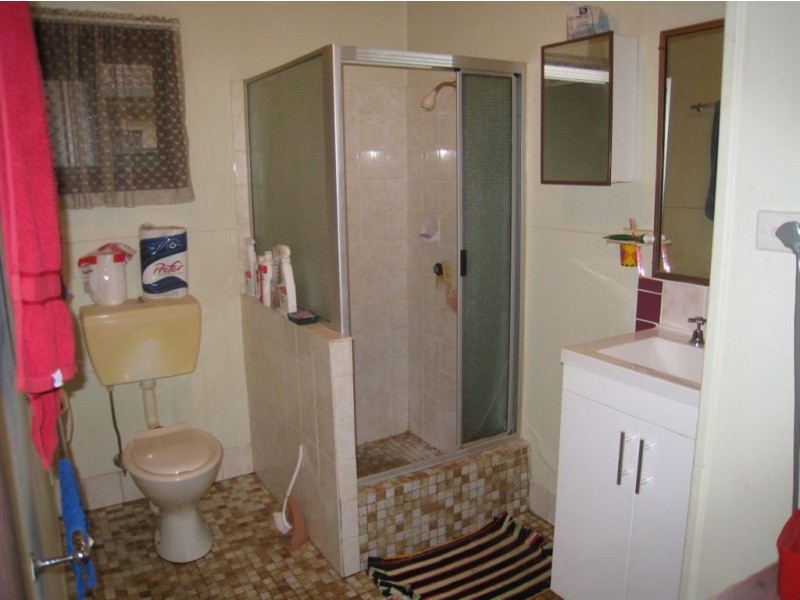 2/6 Conoble Ct, Eagleby QLD 4207