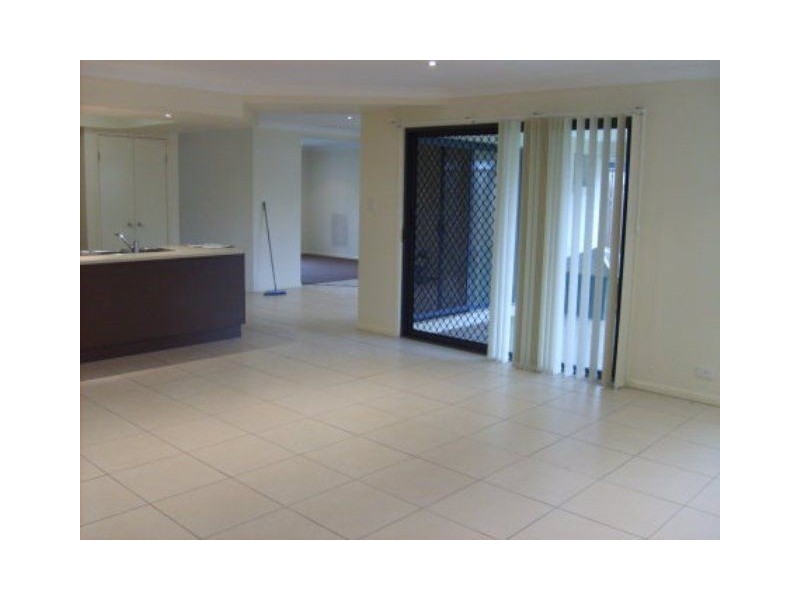 40 Hazelmere Crescent, Ormeau QLD 4208